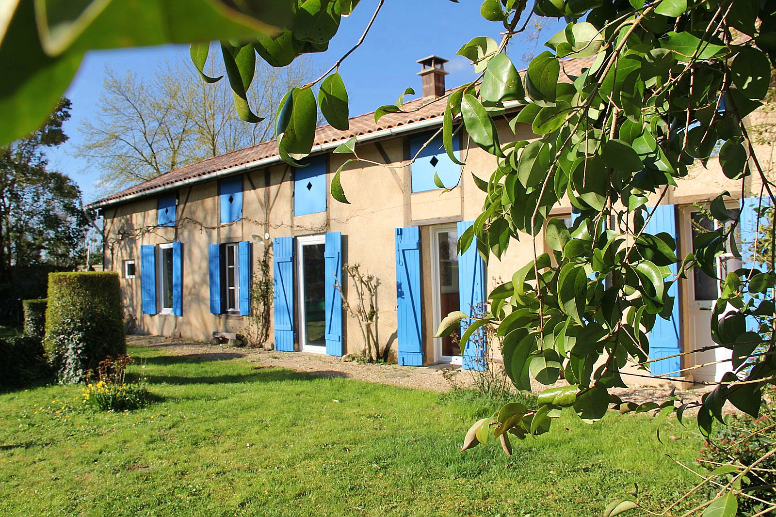 Loue maison plainpied, Dordogne, pleine campagne 4 personnes sur Gens