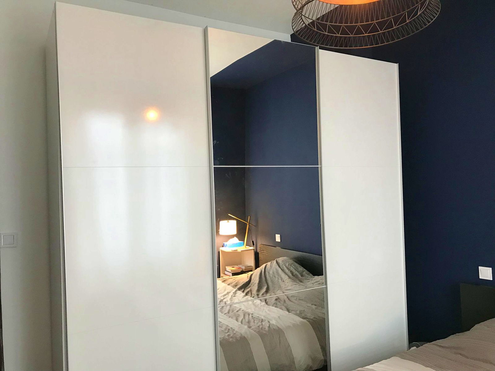 Vends armoire penderie 3 portes coulissantes avec miroir TBE sur Gens
