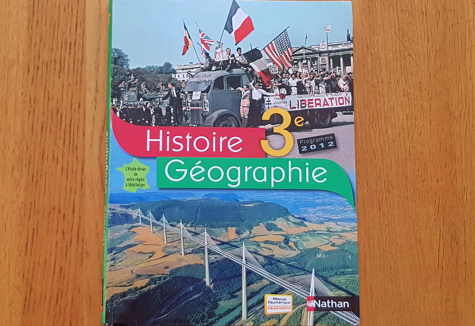 Vends manuel d’Histoire-Géographie 3e - très bon état sur Gens de Confiance